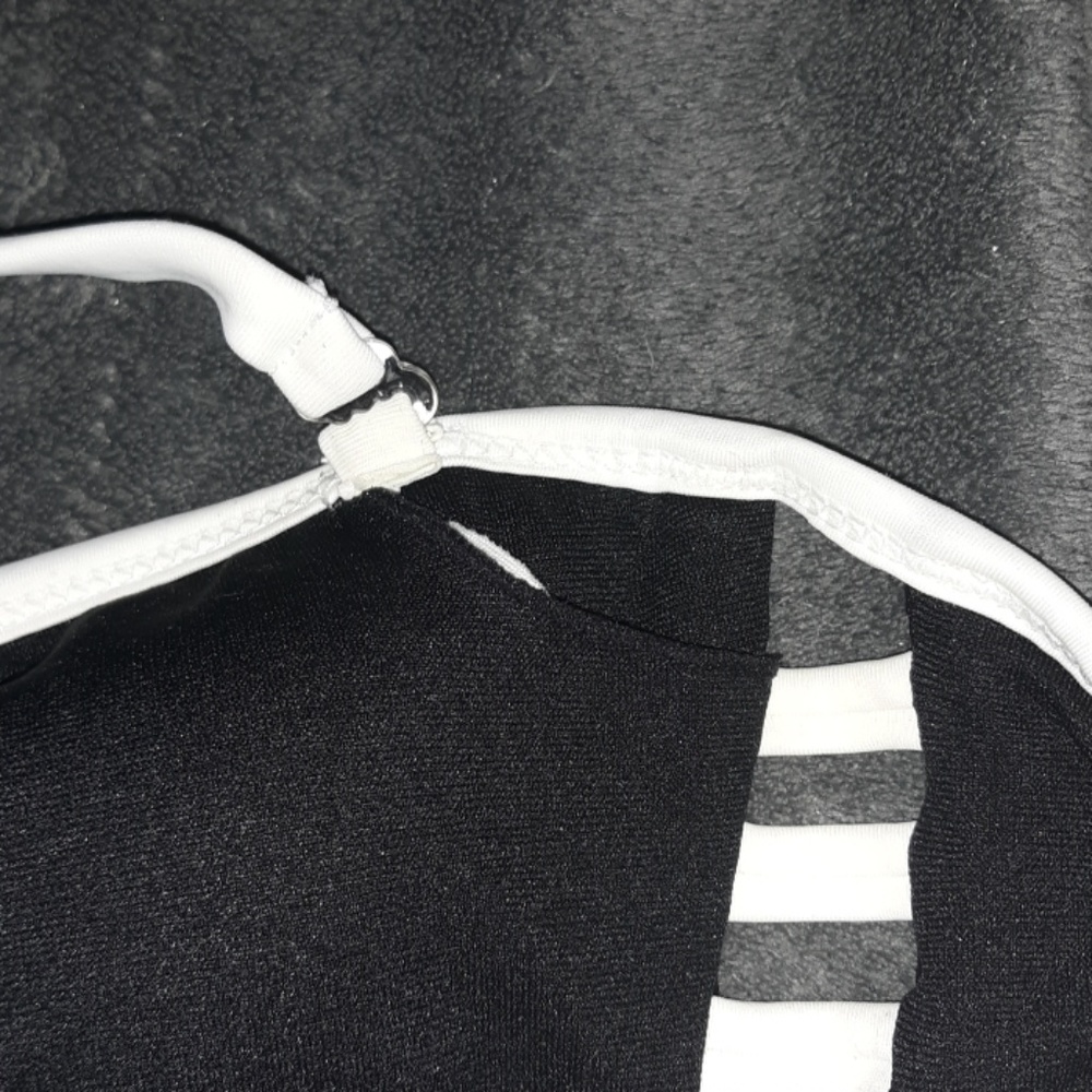 Two piece Bathing suit - Picture 5 of 5